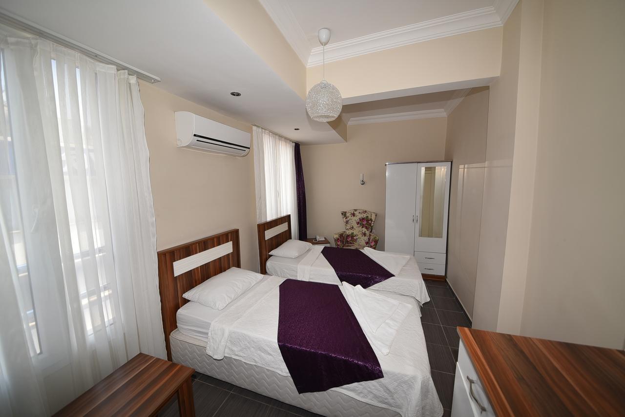 Feryil Li̇Man Hotel Fethiye Exterior photo